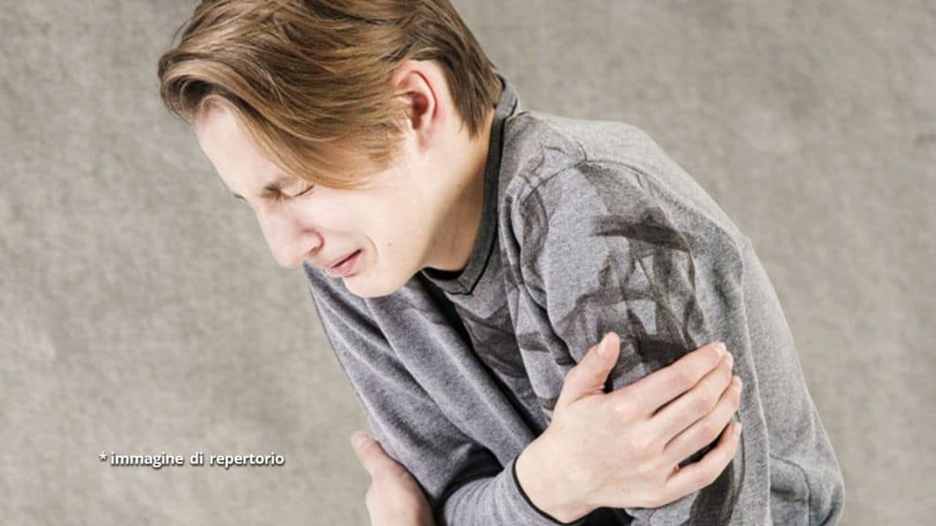 bimbo di 11 anni vittima di violenza diventa padre