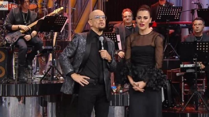 Enrico Ruggeri - Una Storia da Cantare