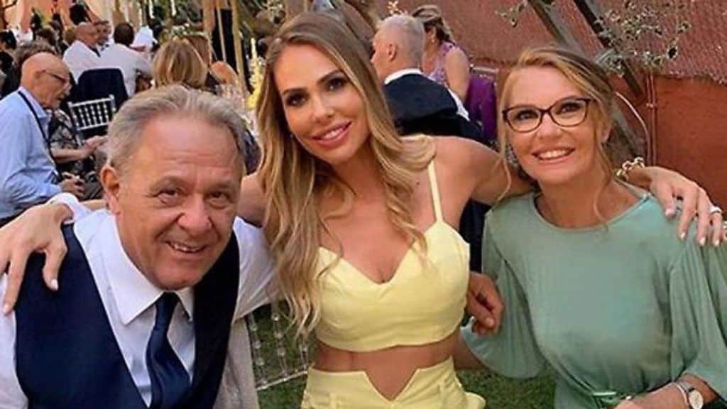 Ilary Blasi , mamma Daniela e papà