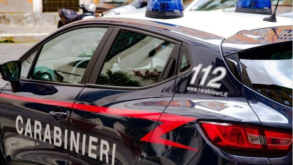 Imprenditore arrestato a Napoli. Teneva 43 operai italiani segregati e in nero, in condizioni disumane. Fra loro anche due minorenni e una donna incinta (Immagine di repertorio)