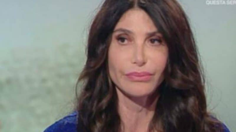 Carmen Di Pietro è Uscita Dall'isola Dei Famosi