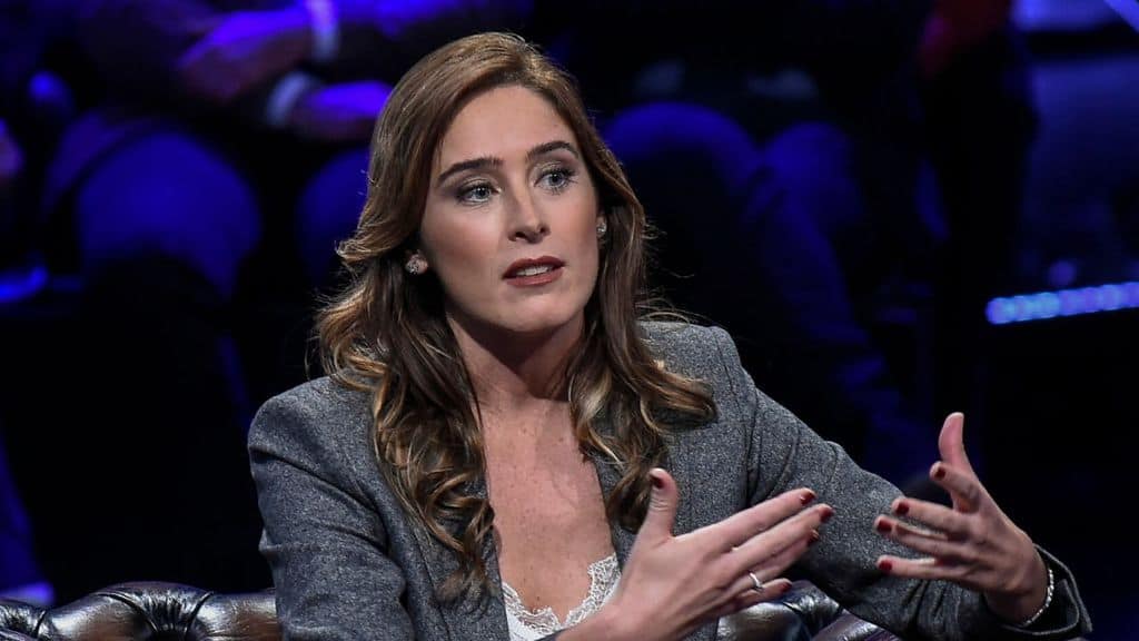 maria elena boschi in primo piano