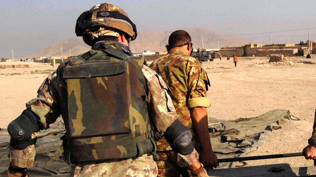 militari italiani