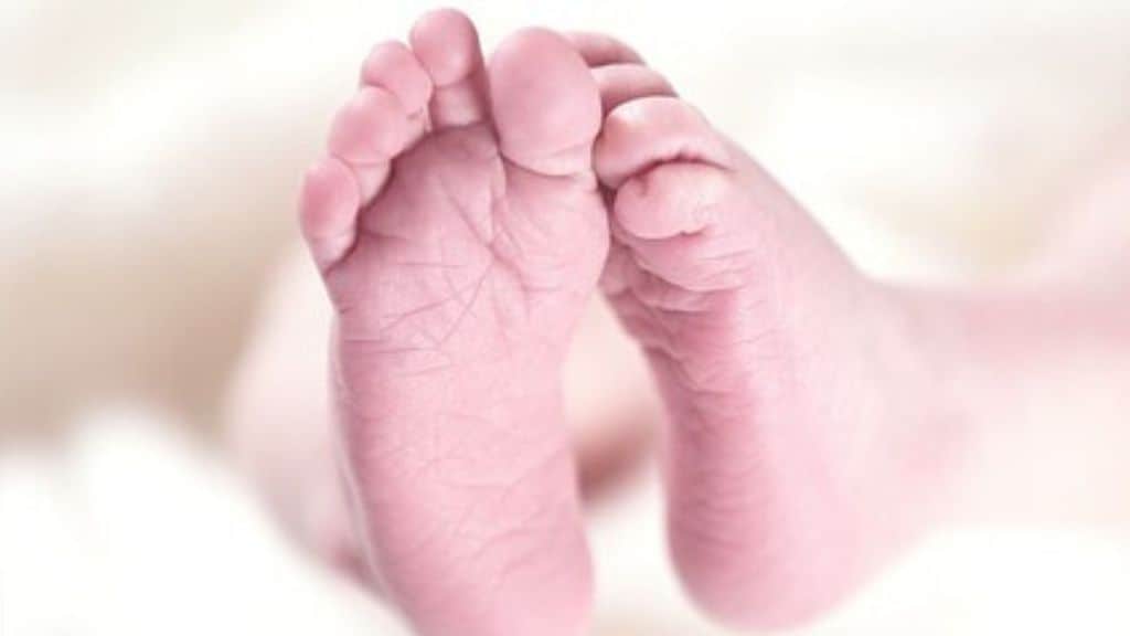 piedini di neonato