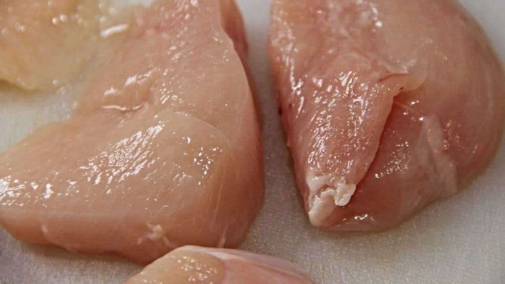 fettine di pollo crudo