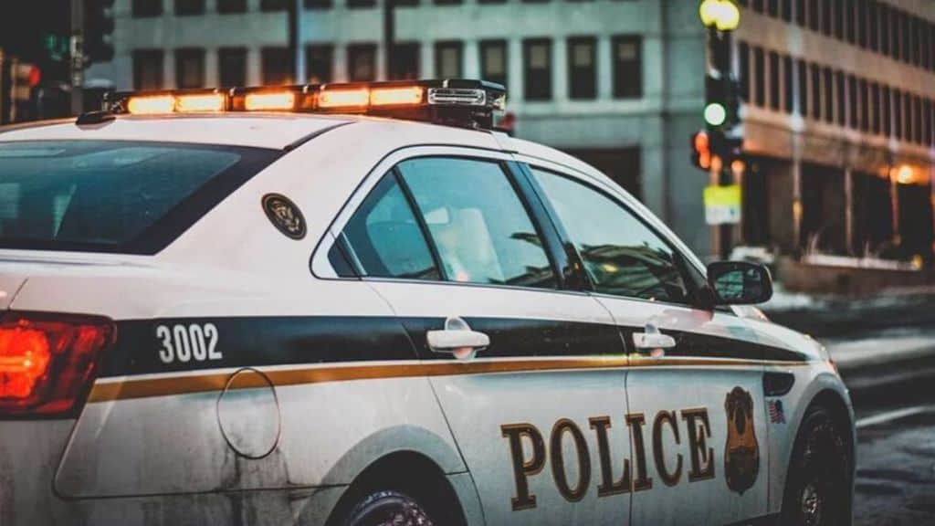 Tremenda sparatoria domestica a San Diego. Un uomo ha ucciso la moglie e 3 figli prima di suicidarsi. Sopravvissuto un 4° figlio di 11 anni, gravemente ferito (Immagine di repertorio)