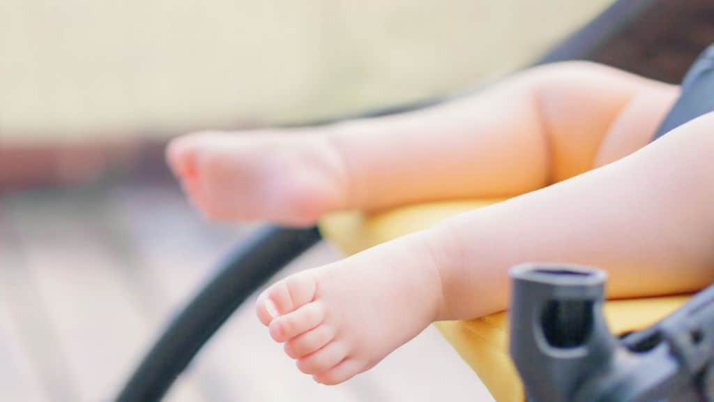 bimbo passeggino
