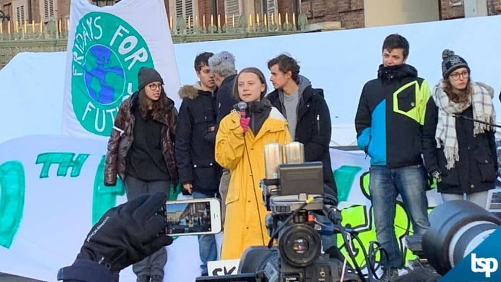 Dopo la visita di Greta Thunberg, Torino vince la sfida con Dresda e si aggiudica l’onore di ospitare il raduno mondiale dei Fridays For Future del prossimo agosto (Foto The Social Post)