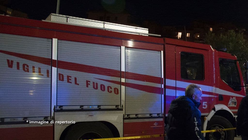 Scoppia vasto incendio nei sotterranei del Pronto soccorso del Policlinico di Bari