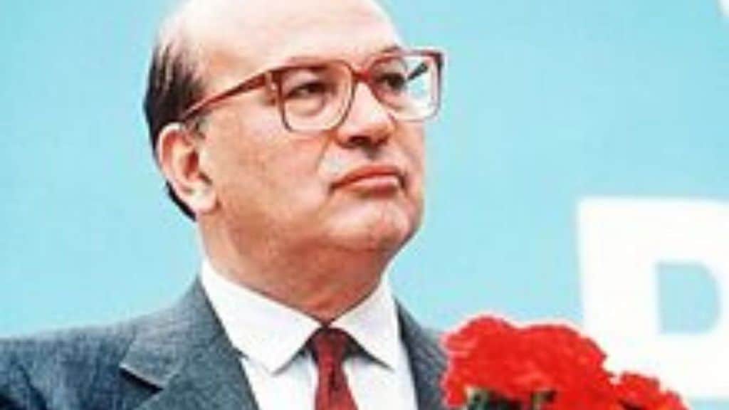 In un saggio storico di Andrea Spiri, ritroviamo una lettera inedita che Amato inviò a Craxi nel ’99. E a Bettino non piacque. Ma anche alcuni suoi diari (Foto Wikipedia)