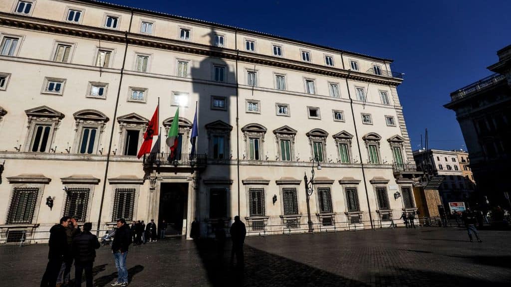 palazzo chigi facciata