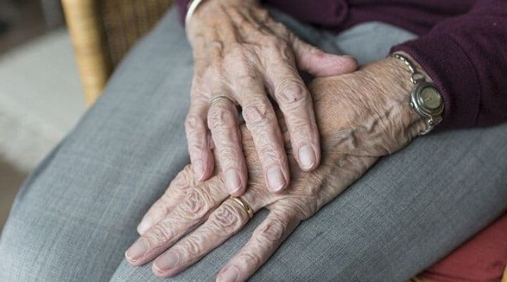 Coronavirus, 90enne rifiuta ventilatore: “Usatelo per i pazienti più giovani”