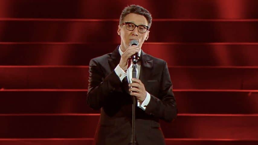 Paolo Jannacci canta Voglio parlarti adessoPaolo Jannacci canta Voglio parlarti adesso