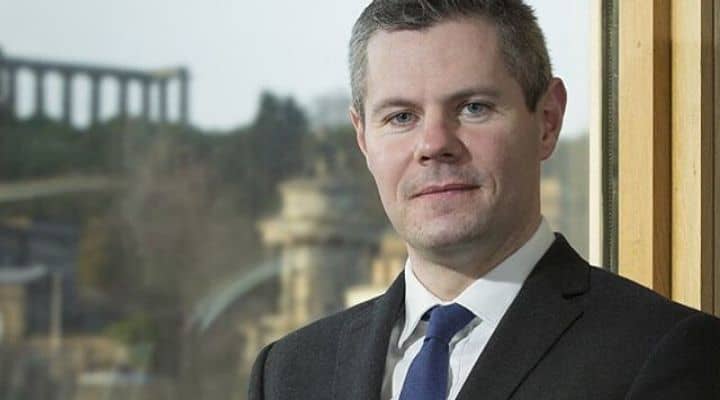 L'ex ministro scozzese Derek Mackay