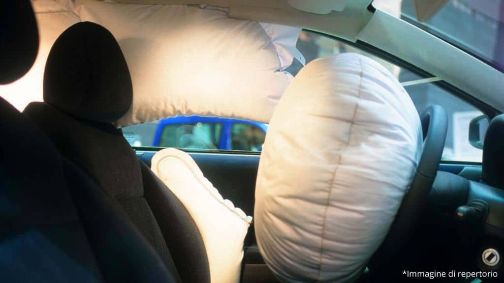 un airbag nell'auto