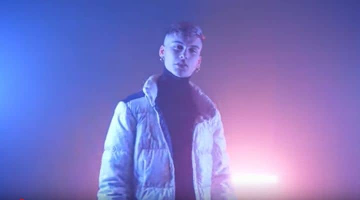 Lorenzo Seminatore in un suo video musicale