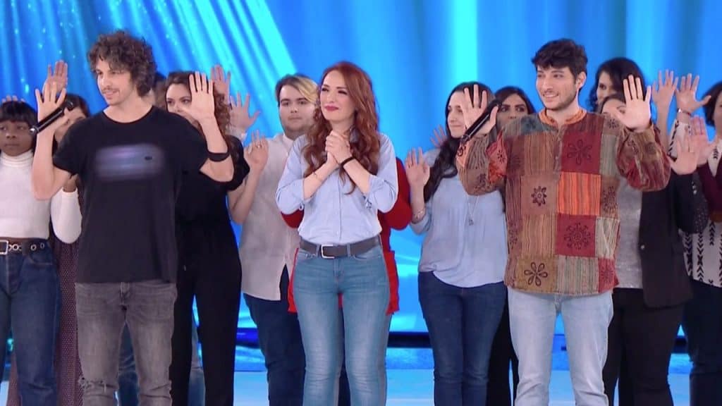 Amici, nello studio di Maria De Filippi arrivano le Sardine