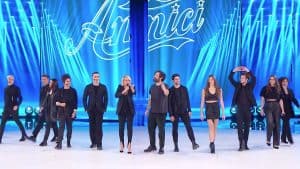 Maria De Filippi e gli allievi di Amici