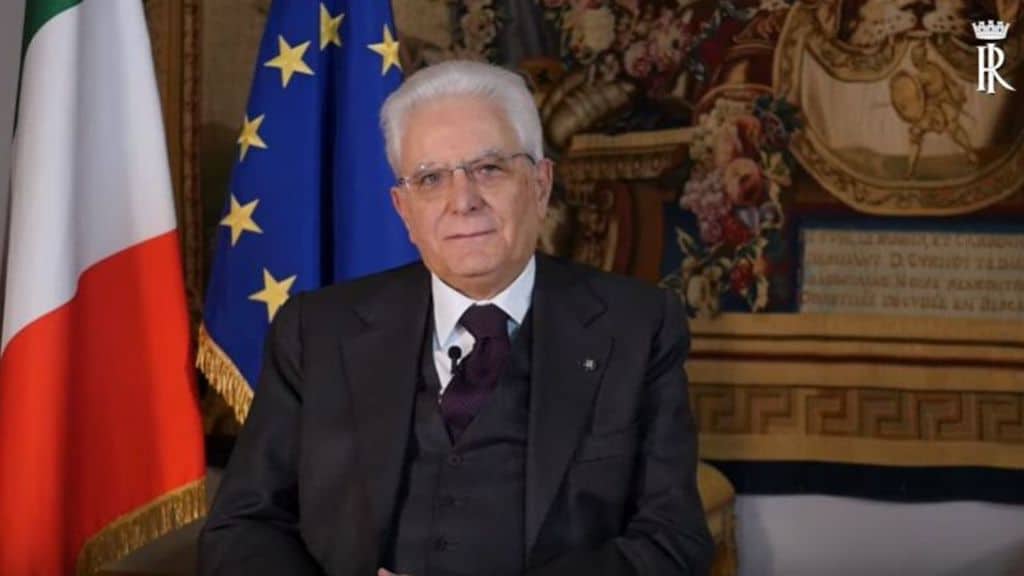 Videomessaggio del Presidente della Repubblica Mattarella dedicato, oggi 8 marzo, alle donne che stanno combattendo il coronavirus. Le donne sono motori del cambiamento (Youtube, screenshot Quirinale)