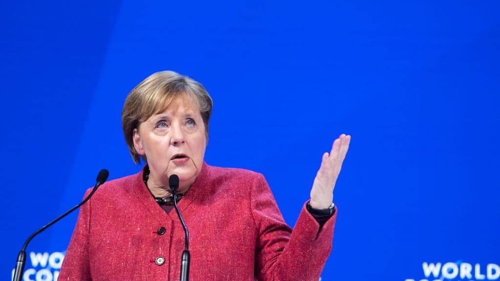 Angela Merkel in primo piano