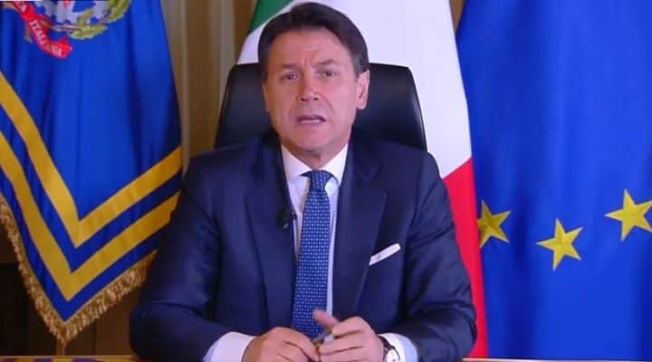 Conte annuncia ai cittadini la chiusura totalea
