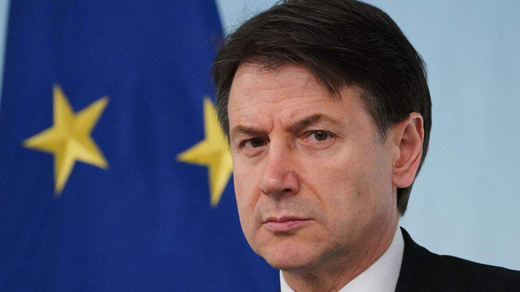 giuseppe conte in primo piano