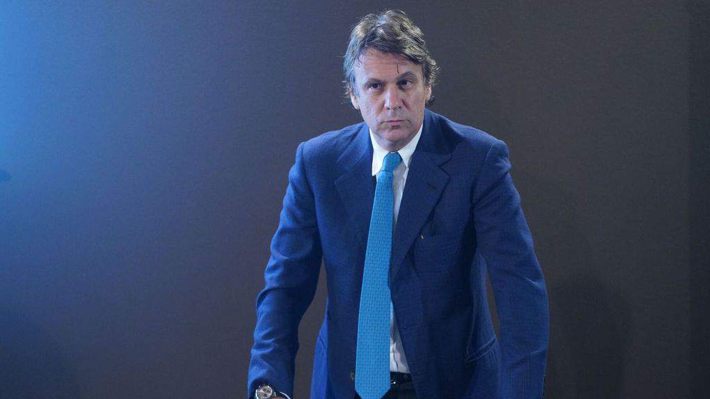 Nicola Porro in primo piano