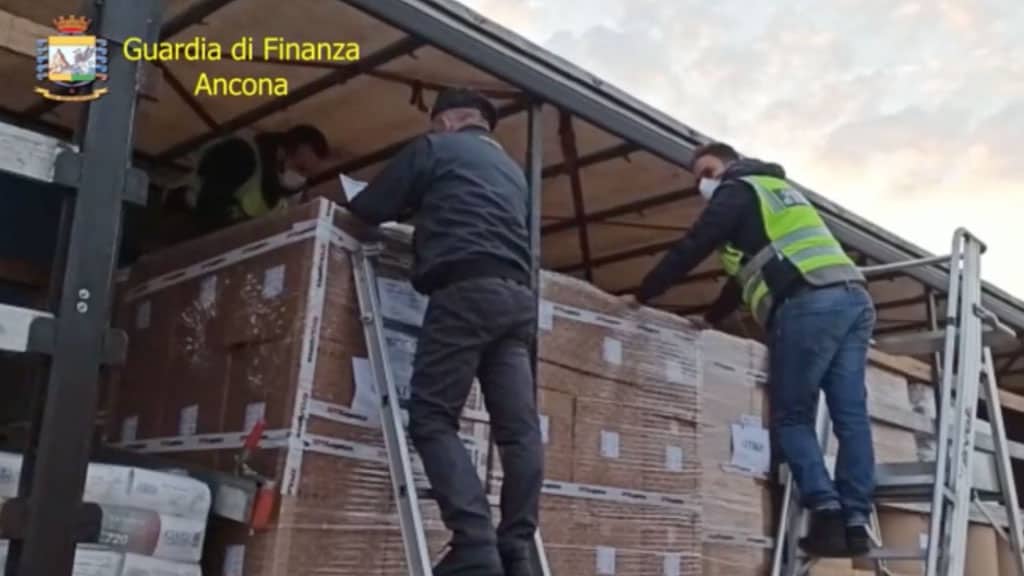 sequestro di respiratori ad Ancona