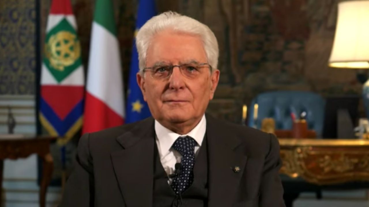 sergio mattarella in primo piano