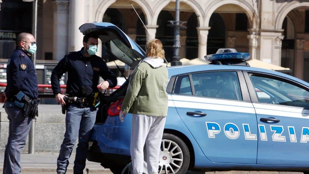 agenti della polizia