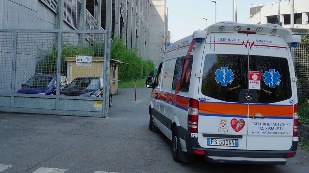 un'ambulanza