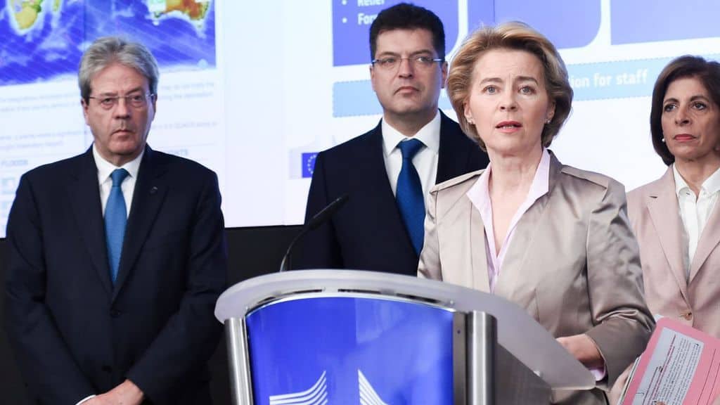 membri della commissione europea von der leyen e gentiloni