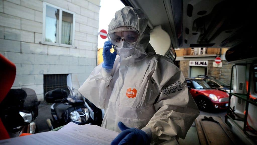coronavirus italia medico