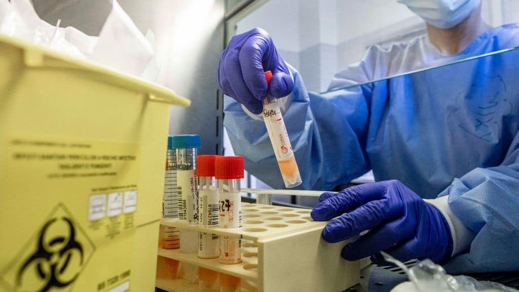 coronavirus contagio medici
