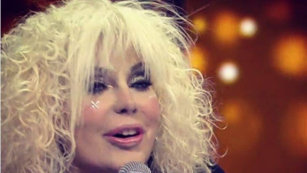 Donatella Rettore operata, la cantante aggiorna i suoi fan
