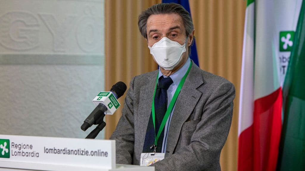 attilio fontana in conferenza stampa