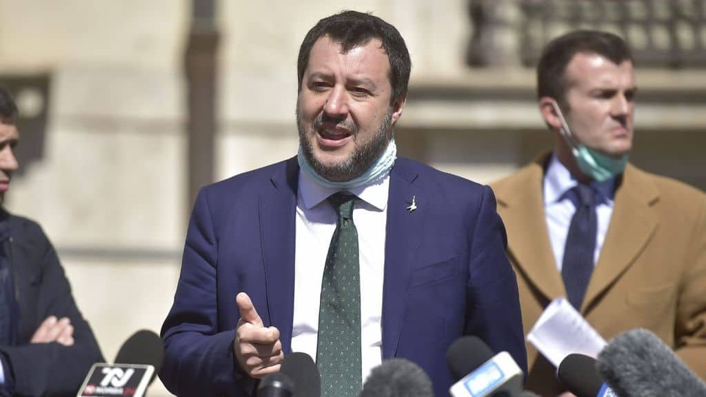 matteo salvini in conferenza stampa