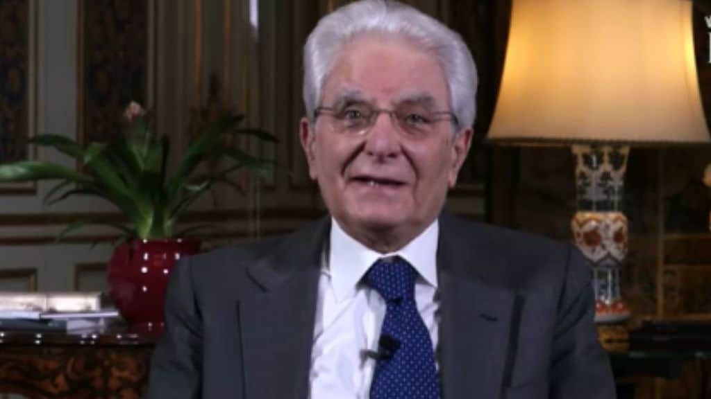 sergio mattarella in primo piano