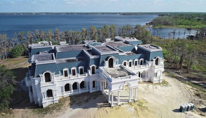 Villa Versailles, Windermere, Florida