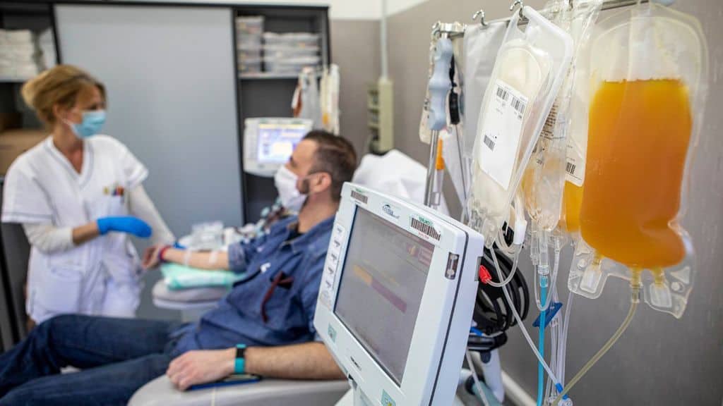 Una trasfusione di plasma iperimmune ad un paziente Covid-19