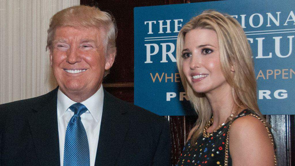 primo piano di donald e invanka trump