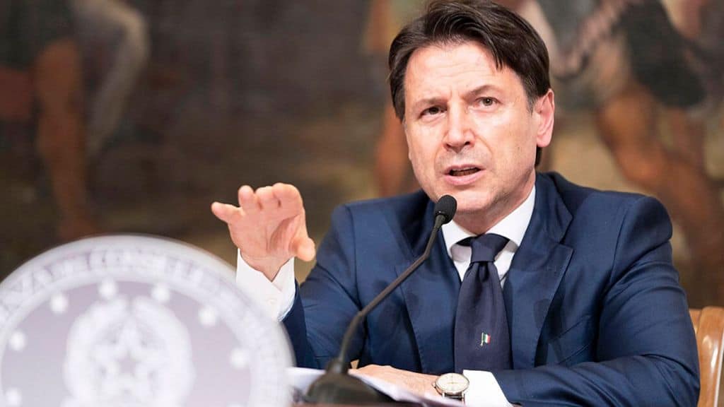 Giuseppe Conte in conferenza stampa