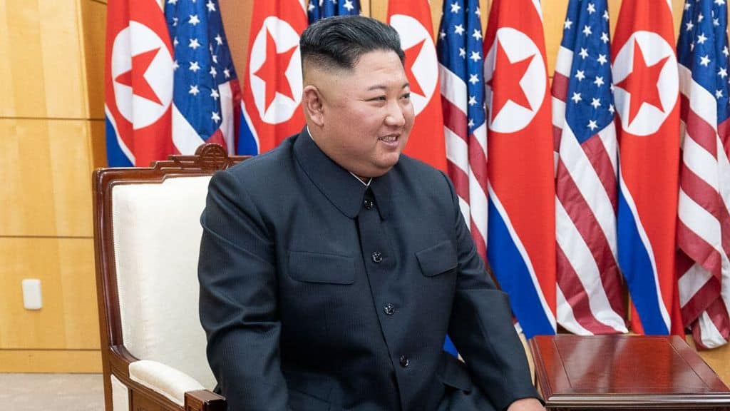 kim jong un partecipa ad un vertice