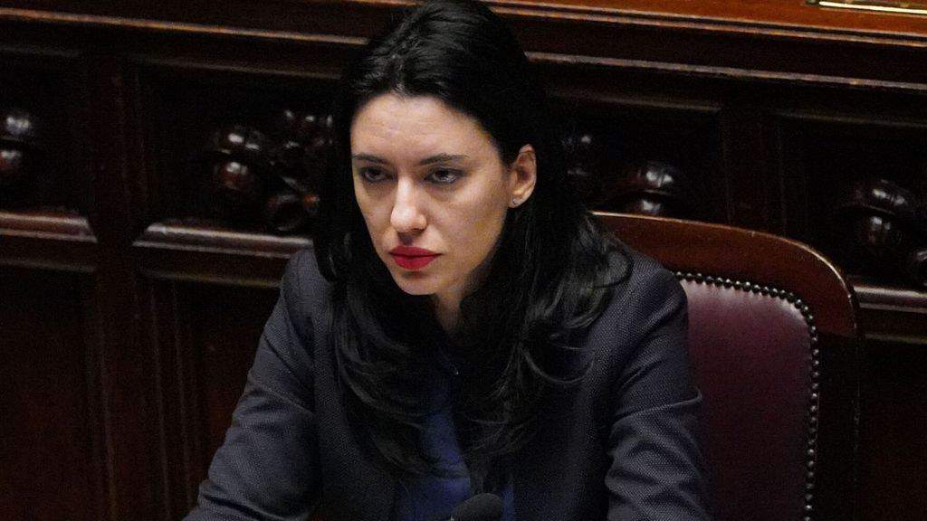 Primo piano del Ministro dell'Istruzione Lucia Azzolina