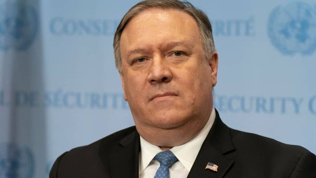 Mike Pompeo, segretario di Stato americano, in primo piano