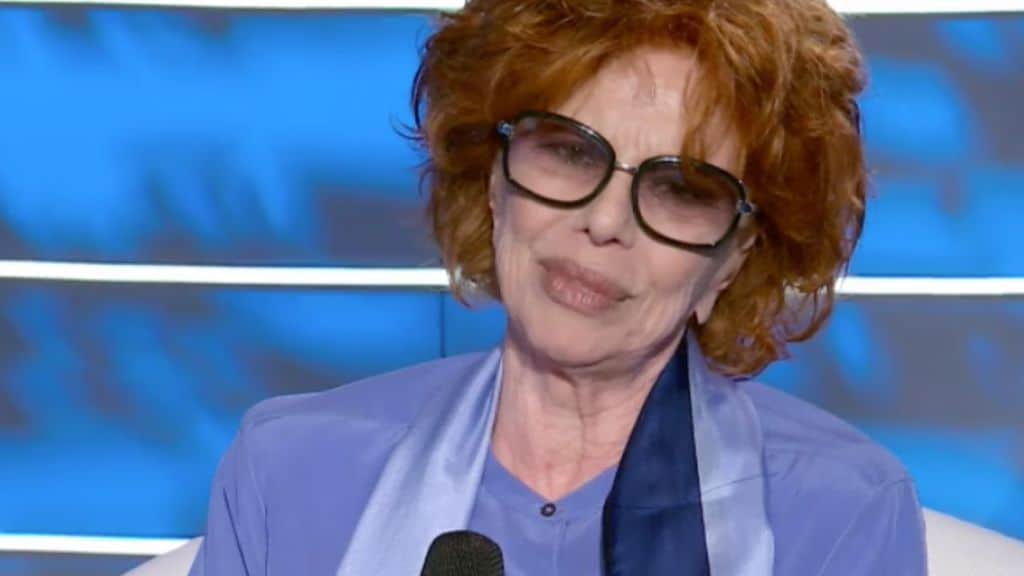 Giovanna Ralli in primo piano