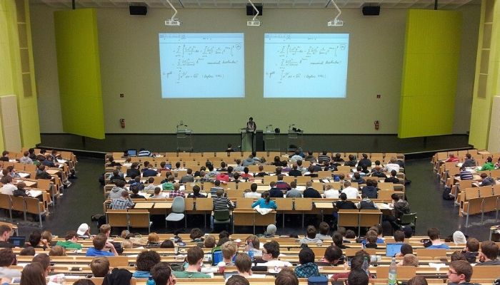 una lezione universitaria