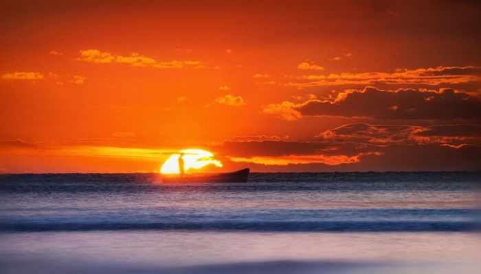 tramonto nel mare adriatico