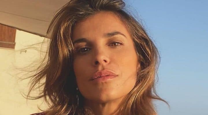 Elisabetta Canalis nuda sui social: lo scatto intimo ammutolisce i fan