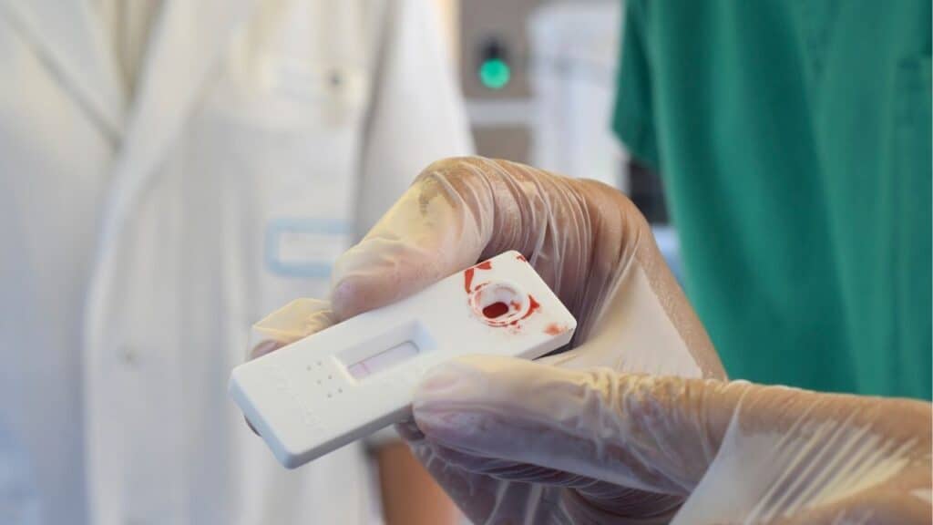 Coronavirus, calano i ricoveri in terapia intensiva: il bollettino Coronavirus, calano i ricoveri in terapia intensiva: il bollettino